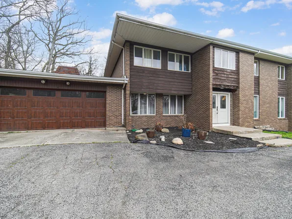 809 W 126th Ct, Crown Point, IN 46307