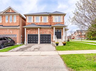 2 Horn St, Whitchurch Stouffville, ON L4A0X9