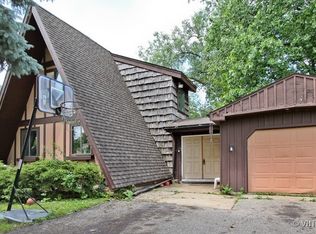 23564 N Cottage Rd, Hawthorn Woods, IL 60047