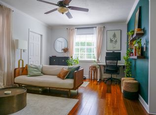 2945 SW 25th St, Miami, FL 33133