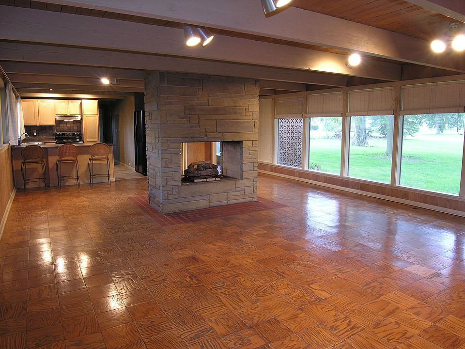 1st image of 4018 Grandville Ave