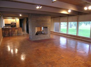 4018 Grandville Ave, Gurnee, IL 60031