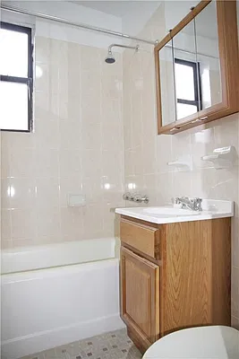 Rented by Weichert Manhattan Midtown | media 4