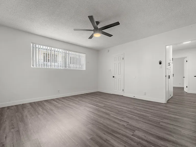3933 Nicolet Ave #4 — Photo 16