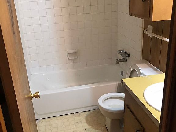 3rd image of 420 Lake Hill Dr #30-G12