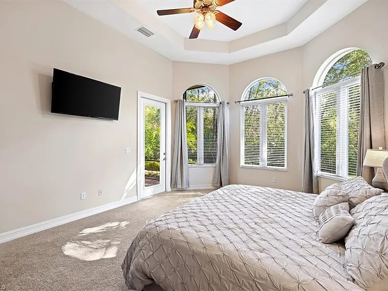 9094 Sahalee Ct — Photo 29