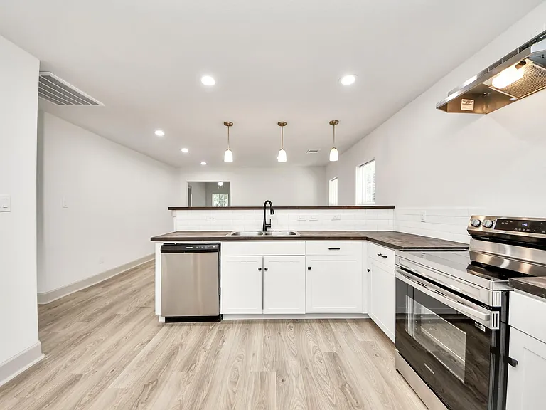 2919 Rosedale St #B — Photo 14