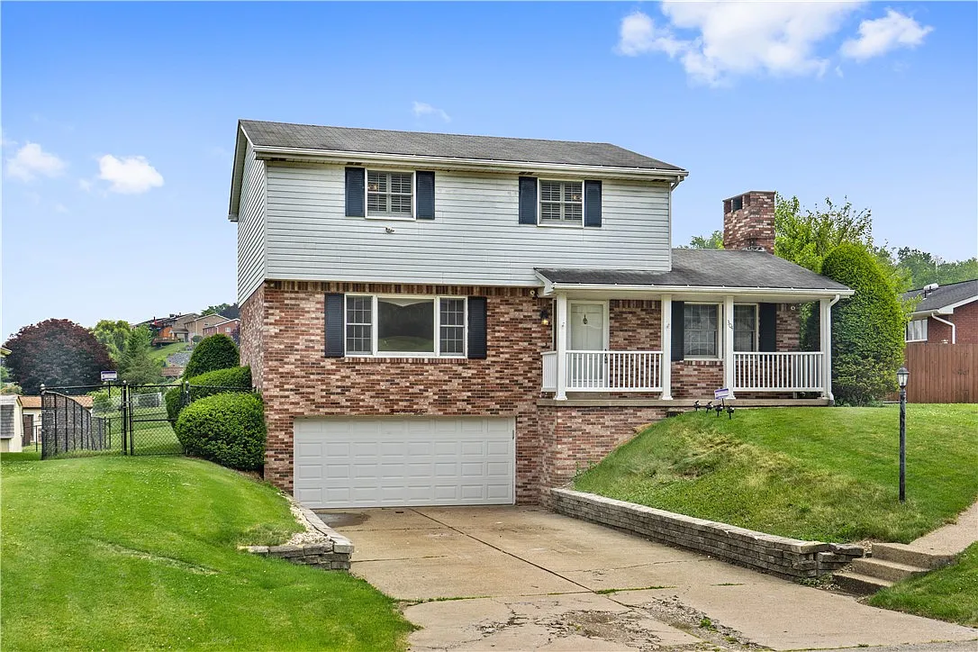 304 Highland Dr photo 1