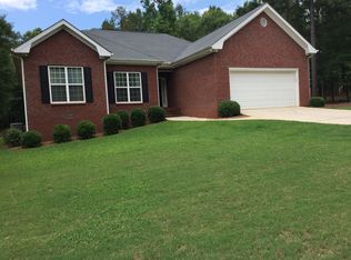 175 Hidden Cove Dr, Bogart, GA 30622