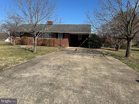 3rd image of 612 Jett St