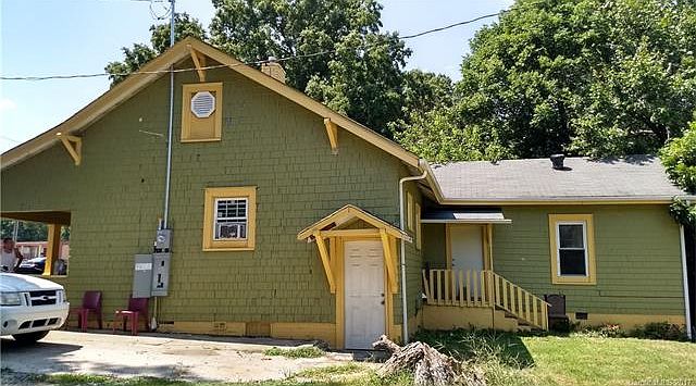 2nd image of 4412 Tuckaseegee Rd