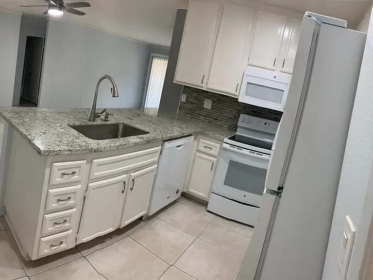7701 Caminito Leon #101 — Photo 3