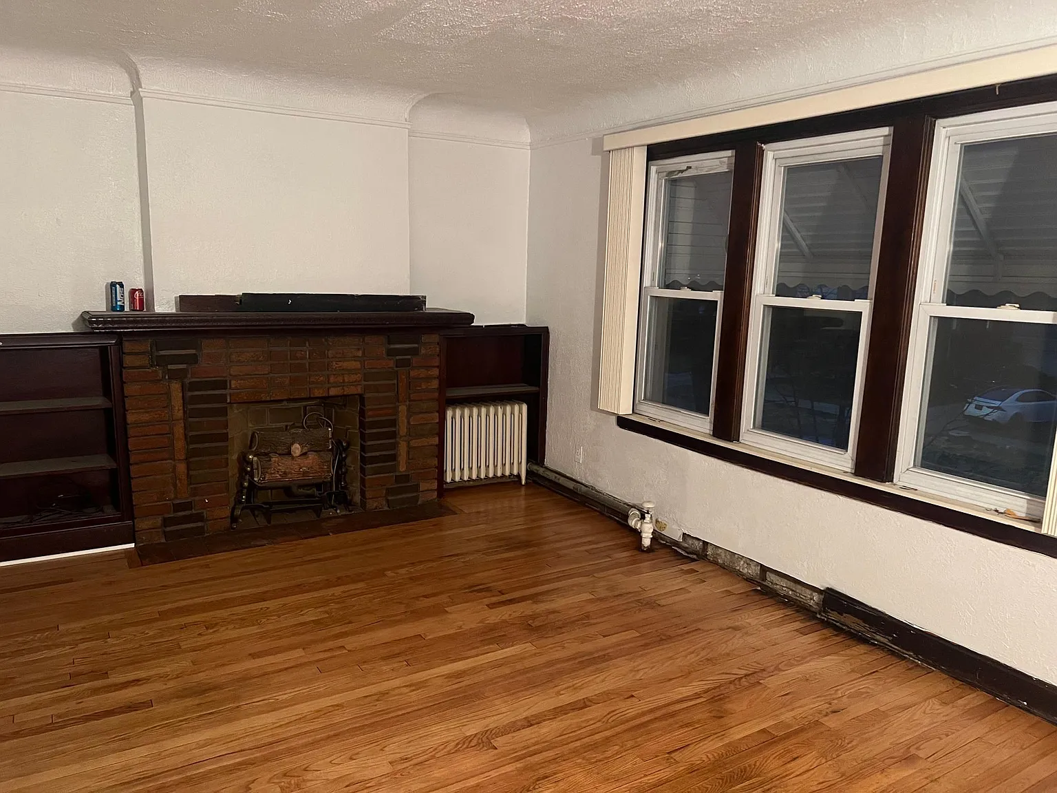 2 bed, 900 sqft, $950 — Photo 1