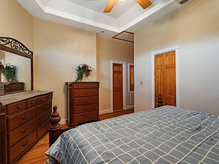 2201 Zacatecas Dr — Photo 26