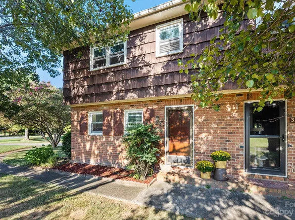 3301 Circles End, Charlotte, NC 28226