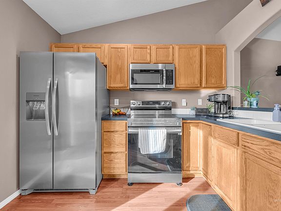 3rd image of 1563 W Topanga Ct