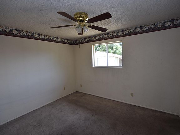 5th image of 2643 N 58th Ln