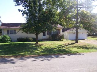 122 Larkspur Dr, Catlin, IL