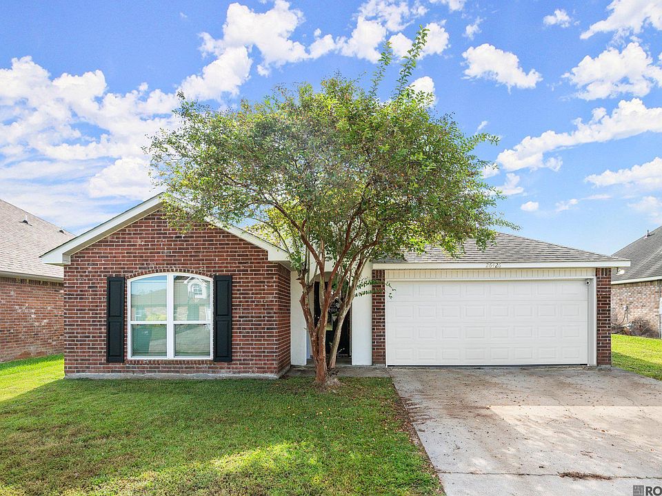1st image of 26426 Maplewood Dr