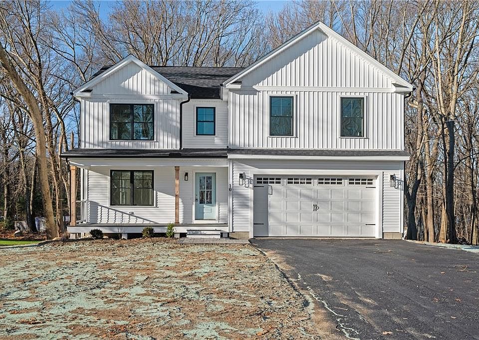 10 Carriage Dr, Lincoln, RI 02865 | Zillow