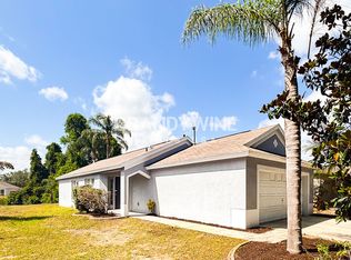 7434 Oxford Garden Cir, Apollo Beach, FL 33572