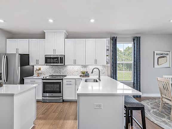 Move-In Ready Now Clarendon 4-Story