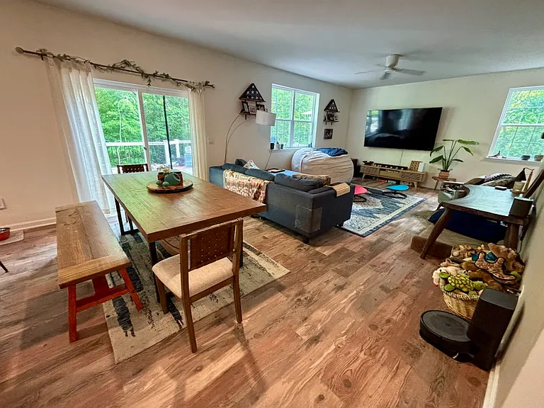 81 Pinewood Rd — Photo 3