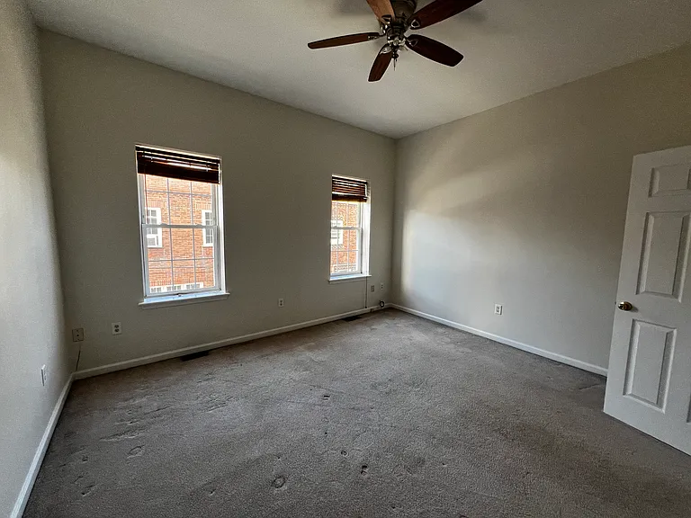 1805 Daly St — Photo 25