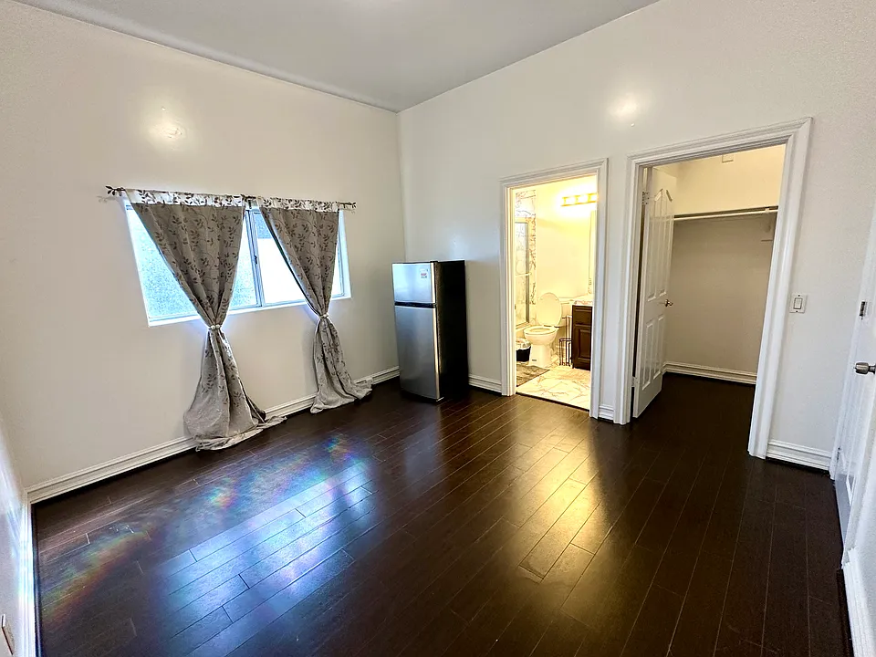 4160 Barrett Rd #3