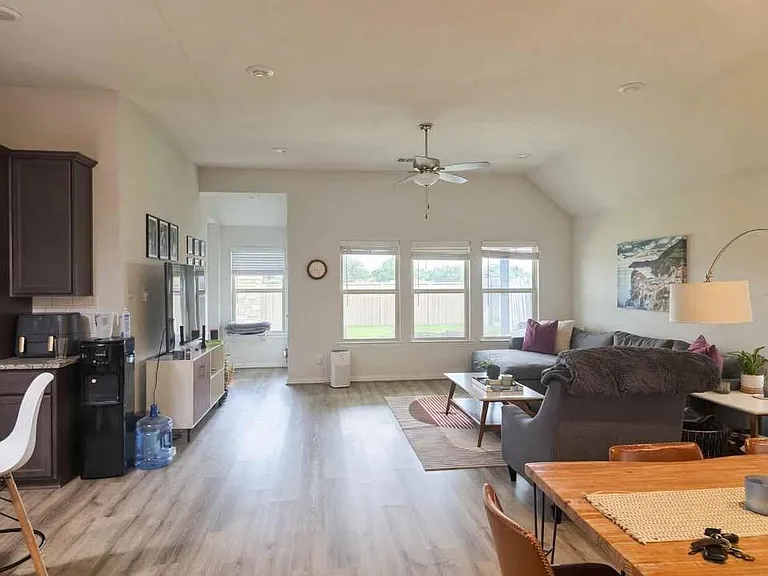 4105 Gildas Path — Photo 3