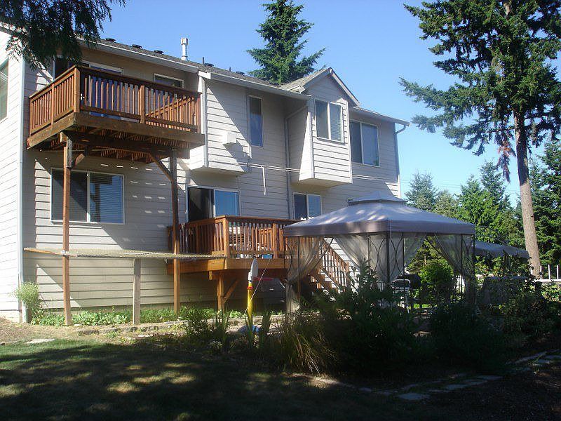 2nd image of 3110 169th St SW