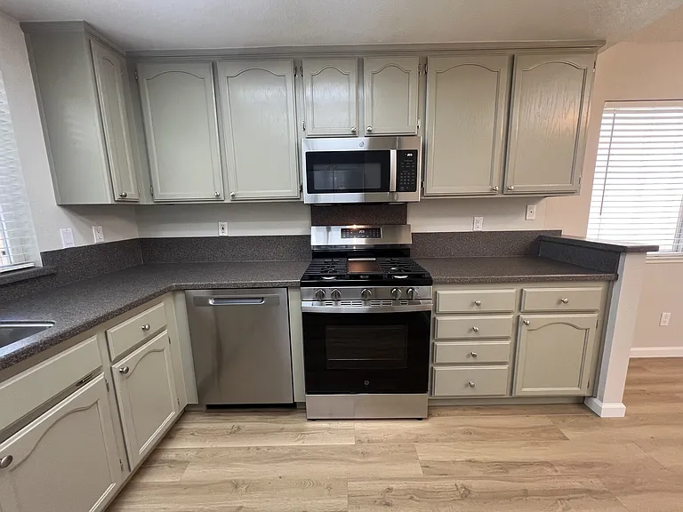 343 Horizon Cir — Photo 11