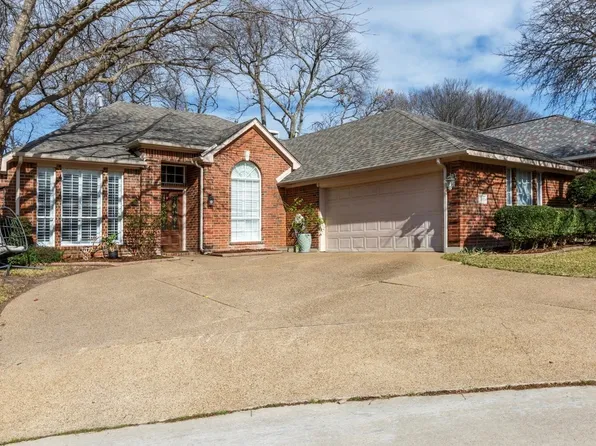 221 Freedom Ct, Rockwall, TX 75032