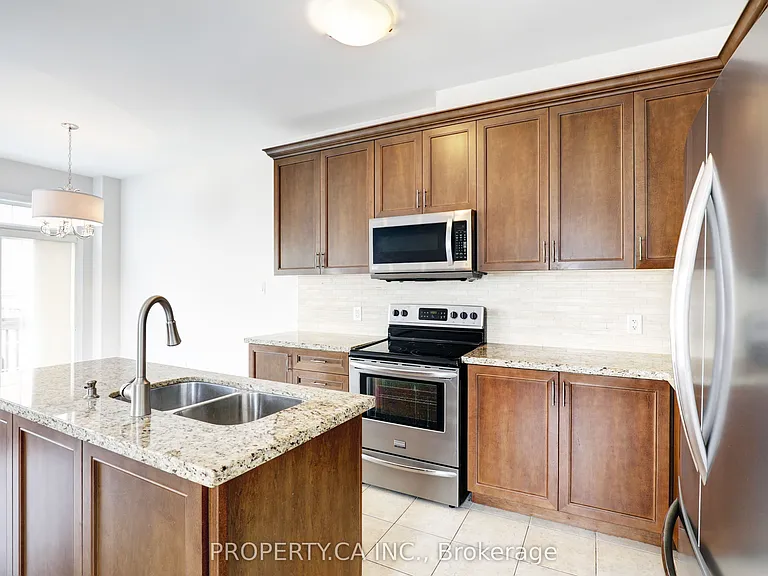 41 Spruce Pine Cres — Photo 10