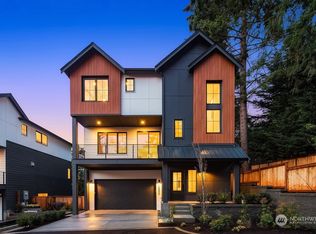 10536 SE 10th Ln, Bellevue, WA