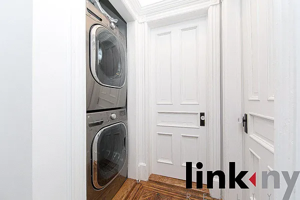 Rented by Link NY Realty | media 36