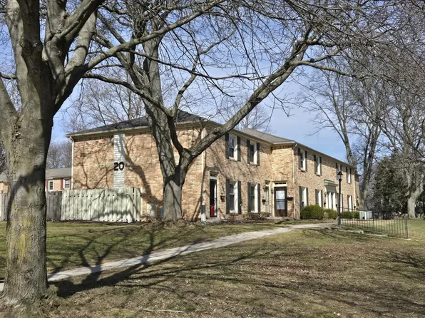 2472 Abbington Dr SE, Grand Rapids, MI 49506