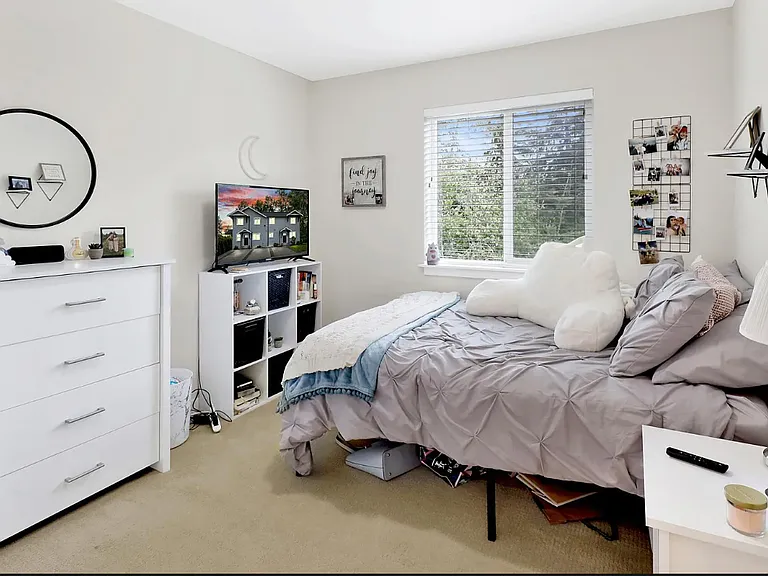 2633 Lincoln St #2633 — Photo 9
