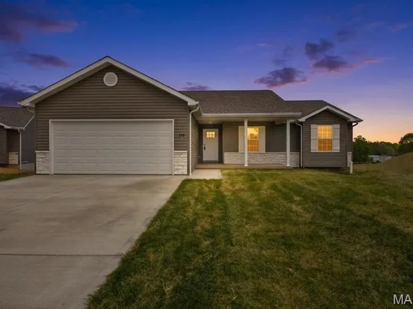 179 Rivers Edge Dr, Moscow Mills, MO 63362