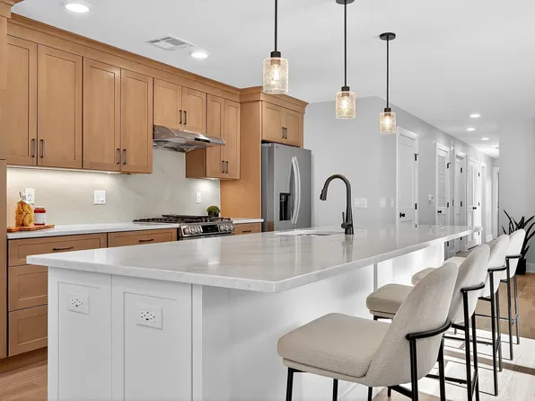 29 West 9th Street image 5 of 49