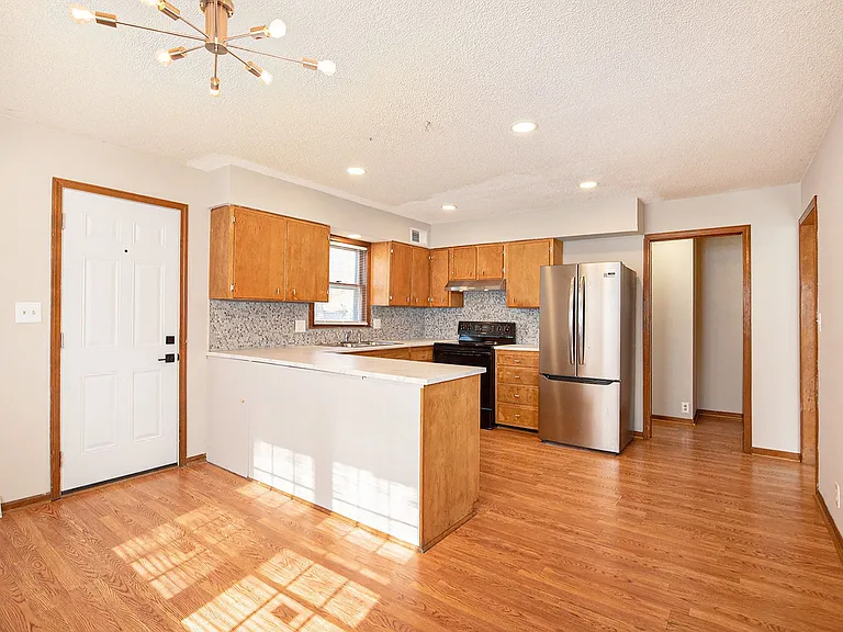 3224 Lexington Ave #A — Photo 8