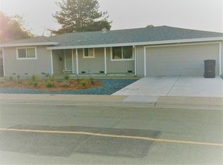 1 Greenway Cir, Sacramento, CA