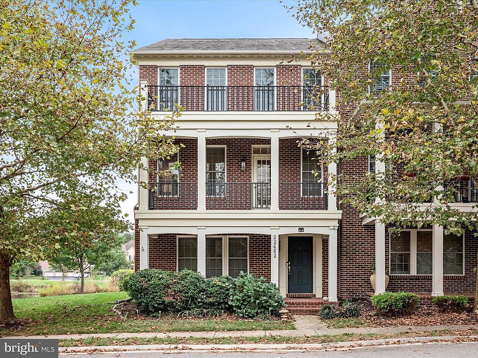 1st image of 22462 Dinah Pl