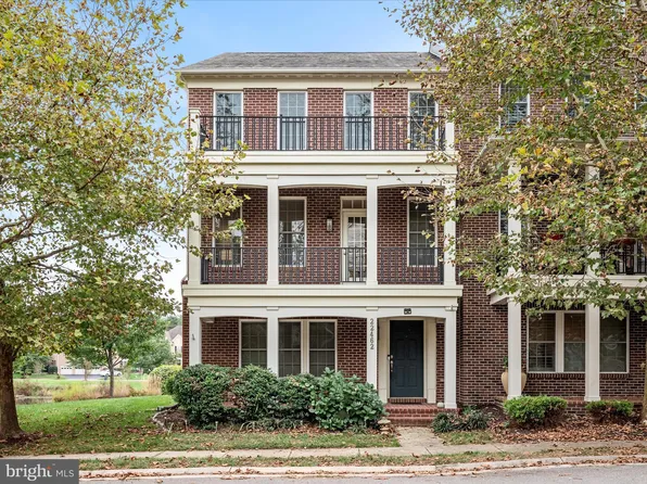 22462 Dinah Pl, Leesburg, VA 20175