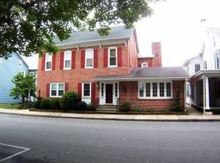 532 Walnut St, Denver, PA 17517