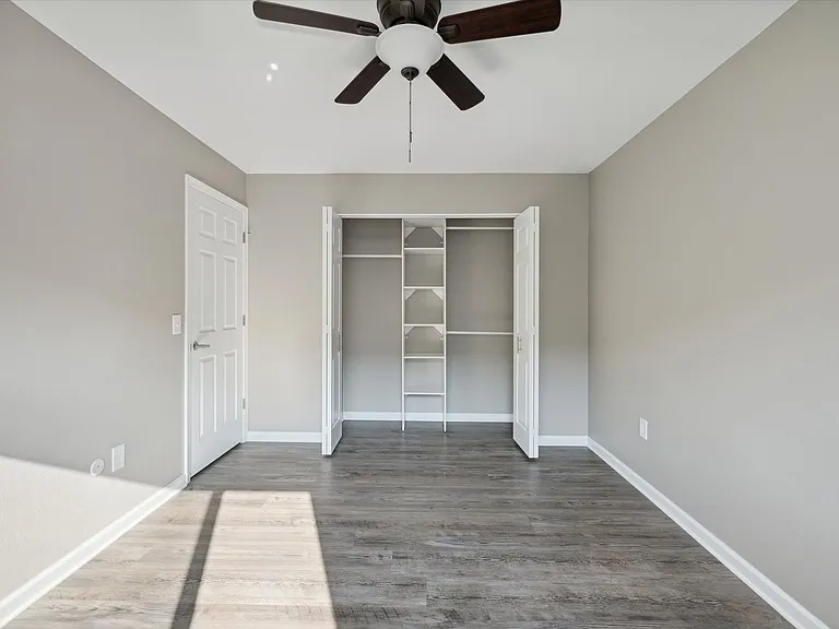 3838 W Sylvania Ave — Photo 6