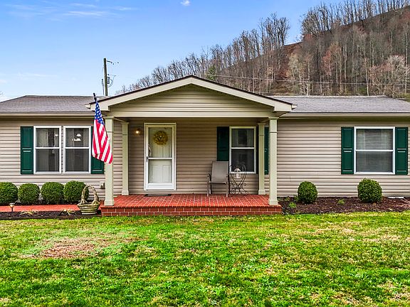 3rd image of 147 Clear Fork Rd