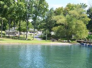 1357 Lakeshore Dr, Cross Hill, SC 29332