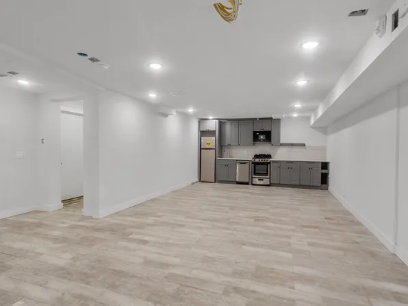 241 Palisade Avenue image 2 of 22