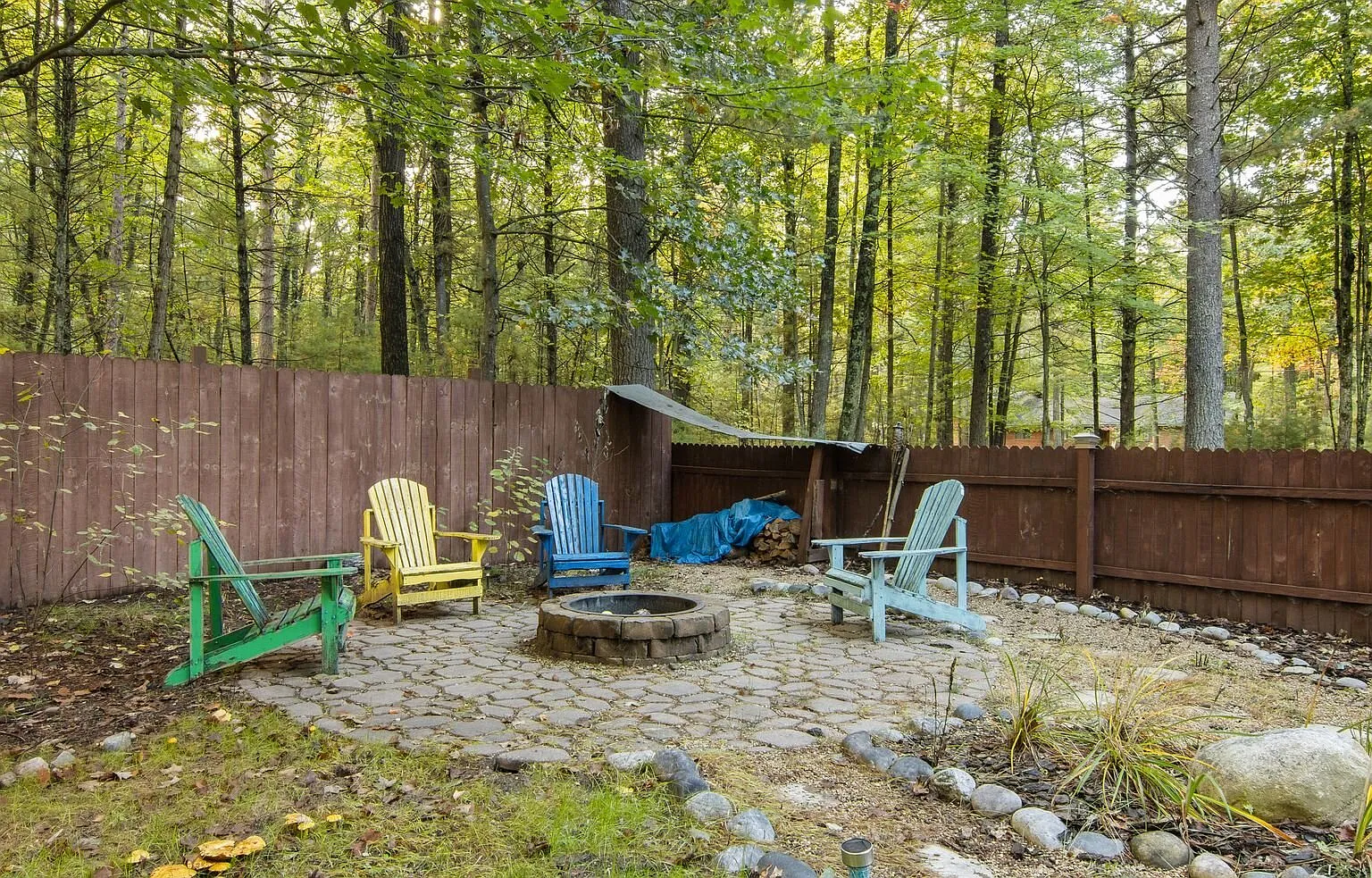 Spacious 3-Bedroom, 2-Bath Home Near River & Boat Access — Photo 2